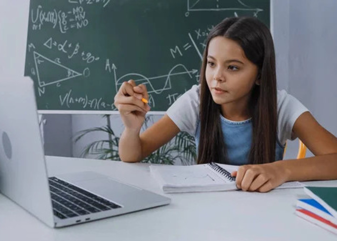 Best Online Schools in Abu Dhabi in 2026: 7 Accredited Options