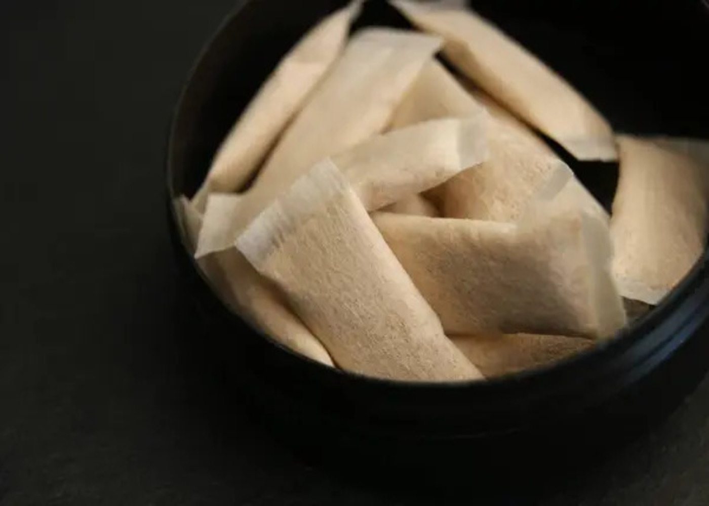 The Global Surge of Nicotine Pouches Redefining Smokeless Tobacco